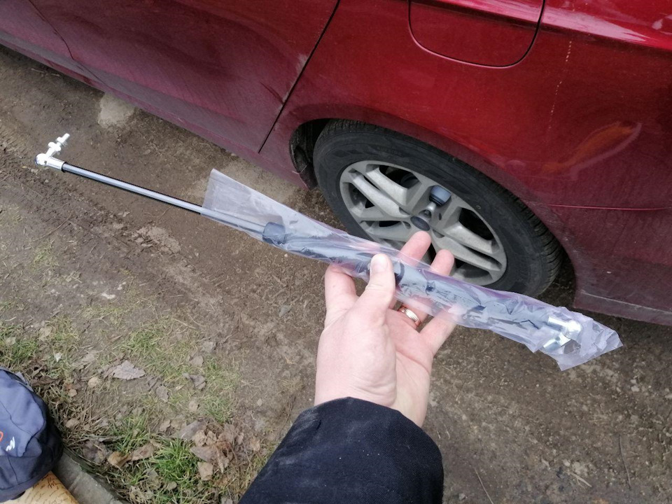 Газові опори в багажник Ford Fusion 2.5 4