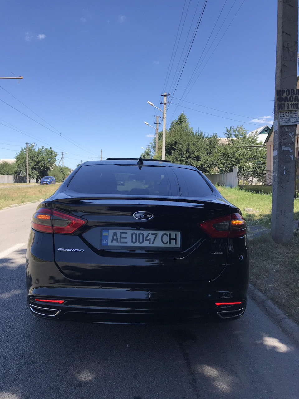 Бампер Titanium з інтегрованим вихлопом 1