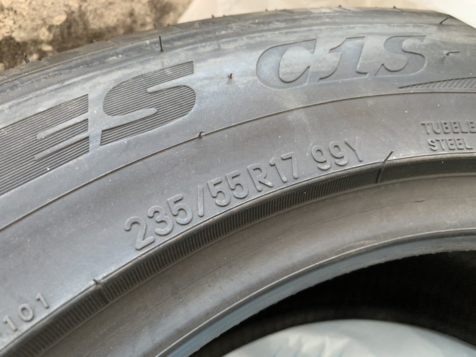 Літня гума 235/55/R17 Toyo Proxes C1S 2