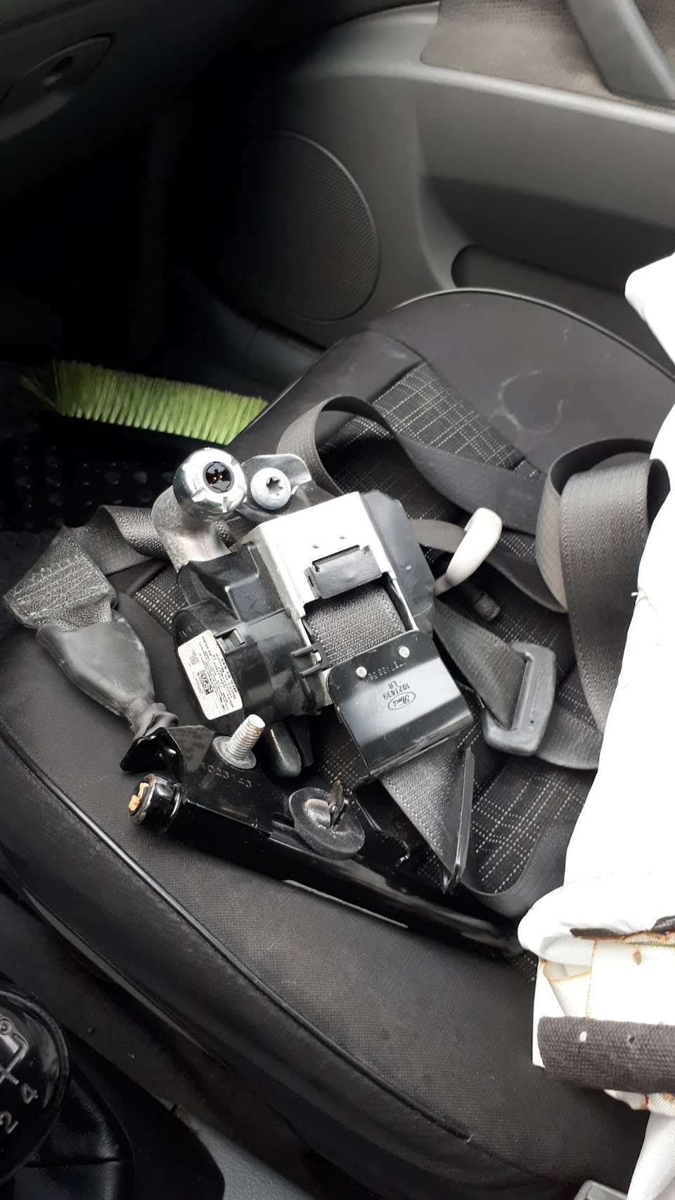 10.Ford Fusion (America) SE 1,5T EcoBoost: Ремонт безопасности (ремонт airbag). 5