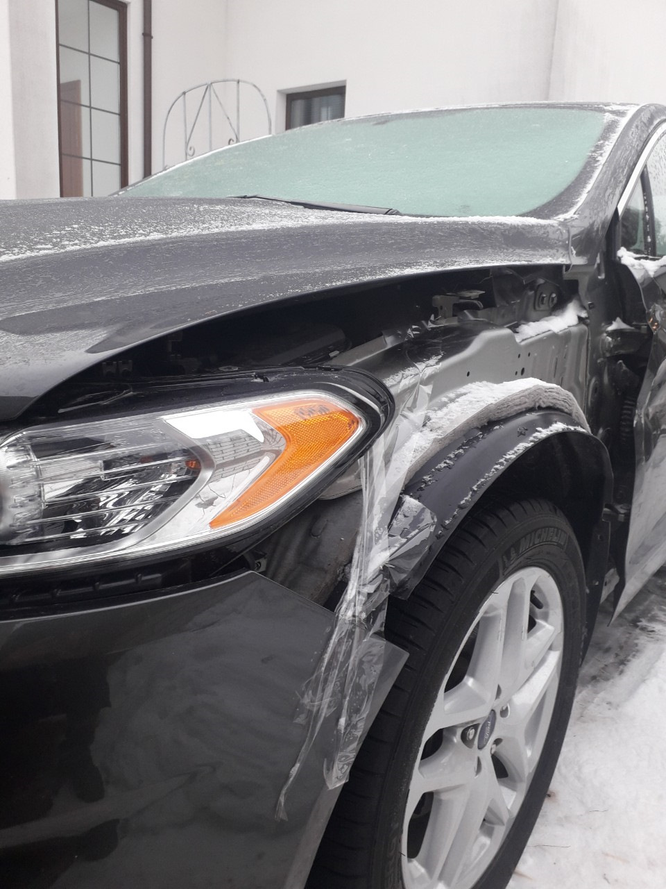 12.Ford Fusion (Америка) SE 1.5T EcoBoost: завершення ремонту — порівняння. 3