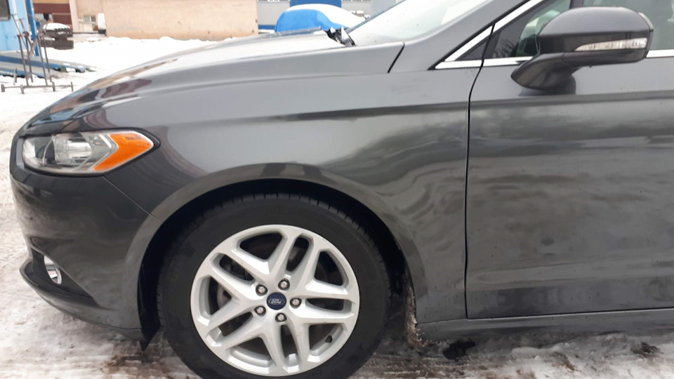 12.Ford Fusion (Америка) SE 1.5T EcoBoost: завершення ремонту — порівняння. 2
