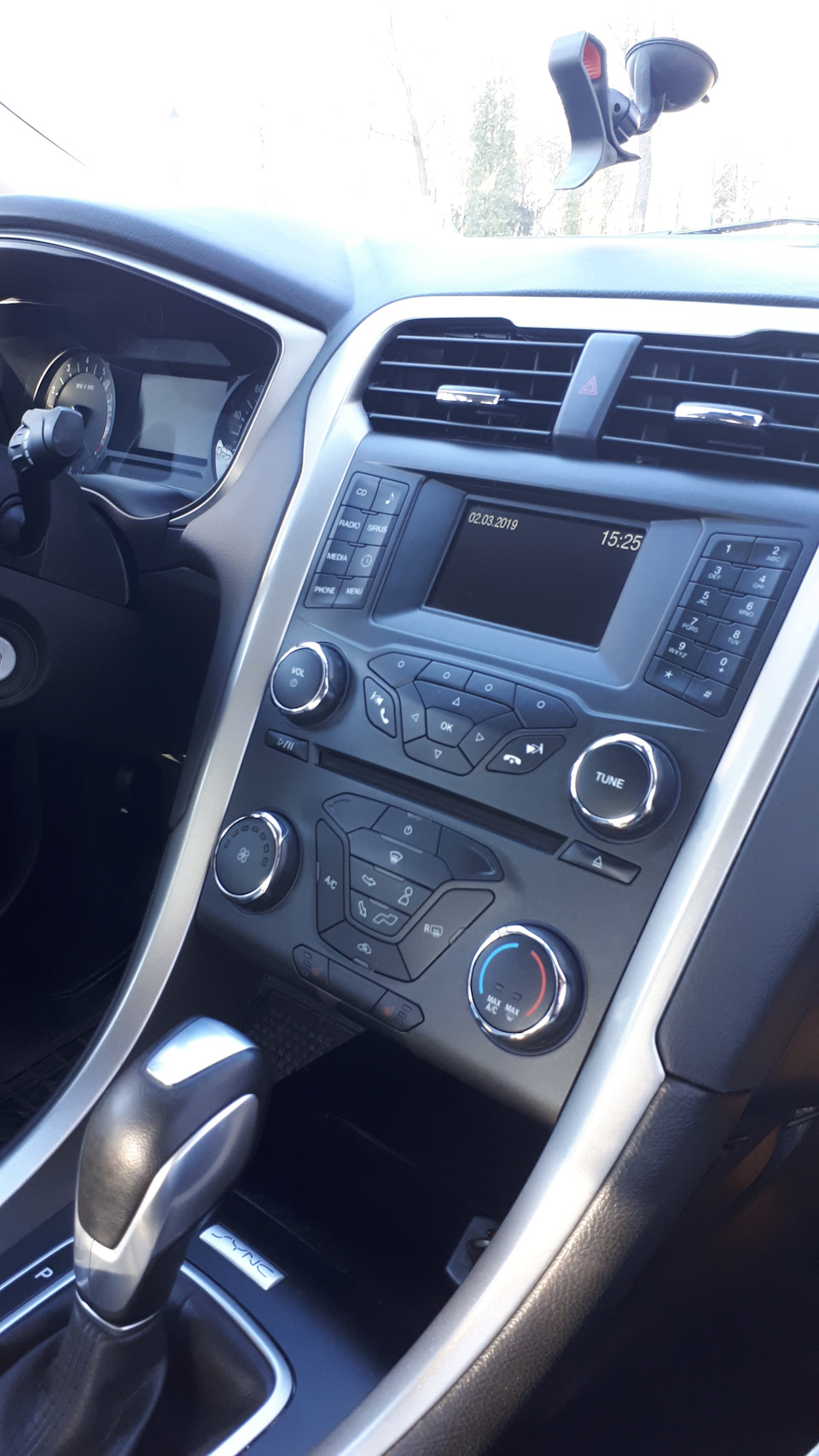 30.Ford Fusion (America) SE 1,5T EcoBoost: Як змусити Sync 1 працювати і бачити USB, Bluetooth. 1
