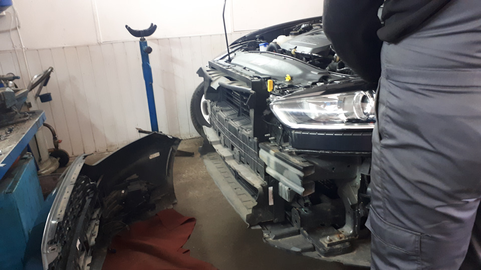 31.Ford Fusion (America) SE 1,5T EcoBoost: Заміна штатних ламп на LED 5