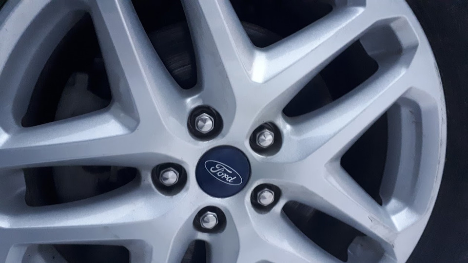 45.Ford Fusion (America) SE 1,5T EcoBoost: Гайка колісна закрита хромована (M12x1,5мм). 4