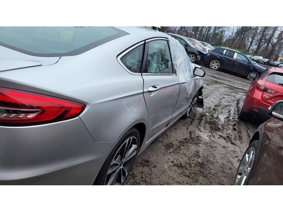 Що з кузовом Ford Fusion 2019 2.0 2