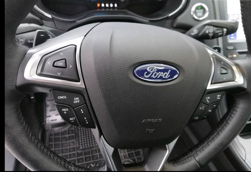 Підігрів керма Ford Fusion 2019 1