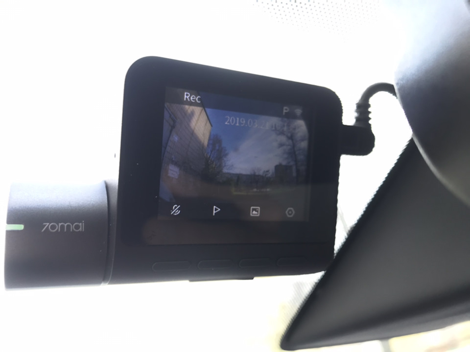 В нову машину новий реєстратор XIAOMI 70MAI SMART DASH CAM PRO 5
