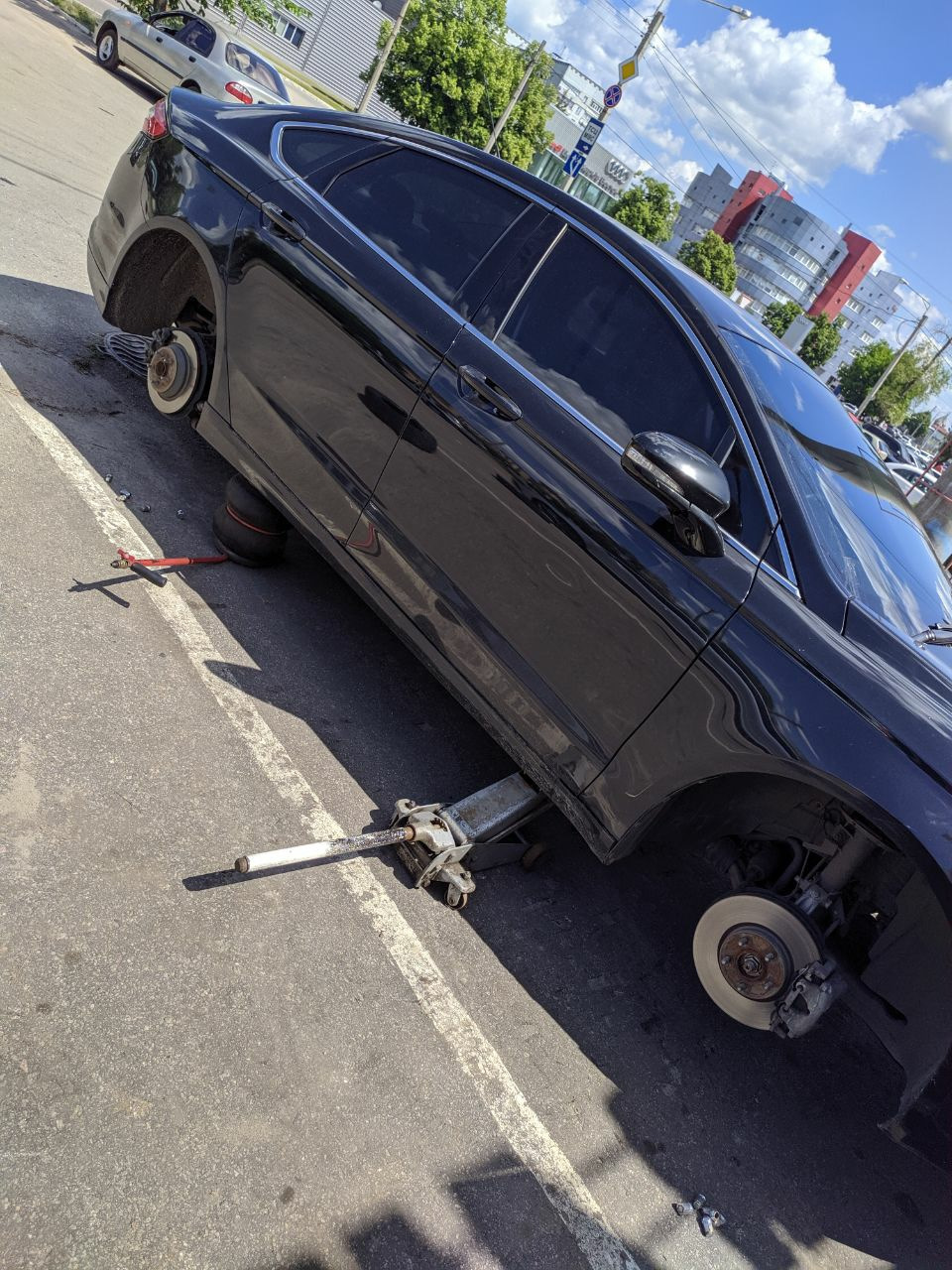 Покупка літньої гуми STRIAL UHP 215/55/17 2