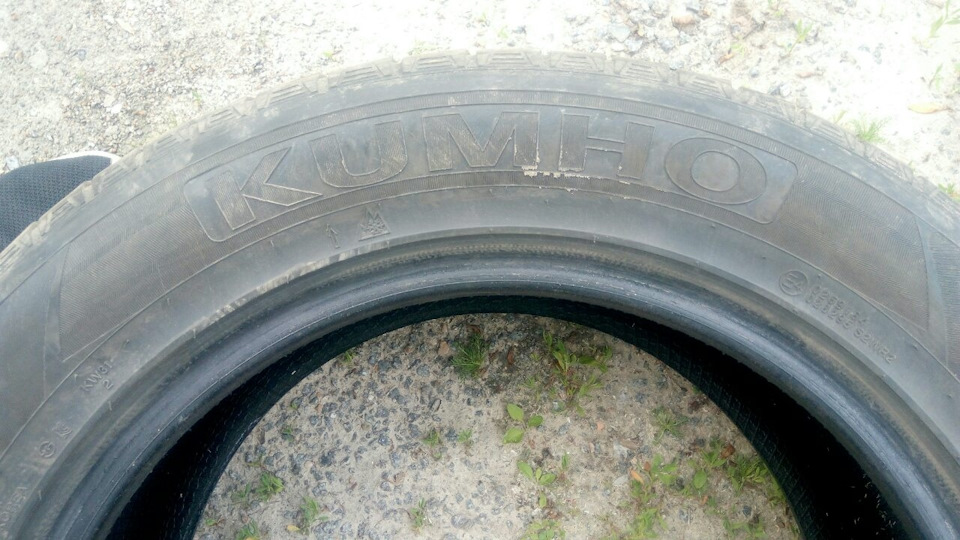Гумка на зимку! 235/55/r17 Kumho 3