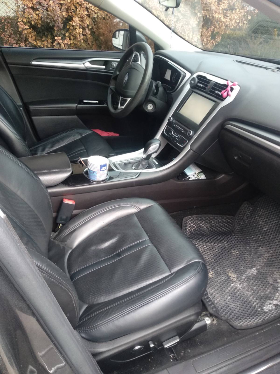 Салон від Lincoln MKZ 1