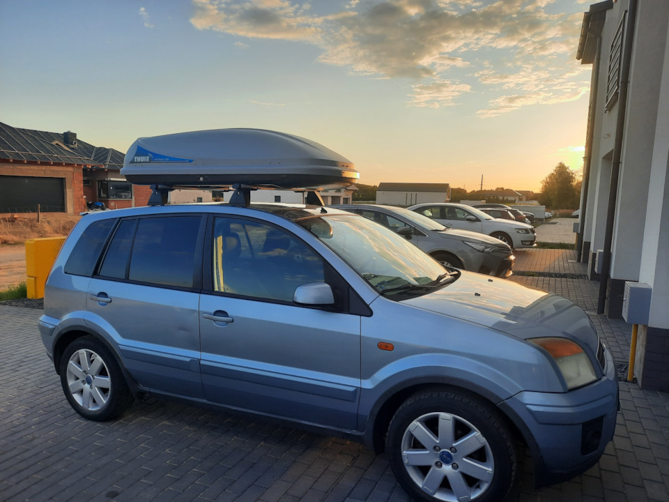 Box Thule Ocean 200🧳 2