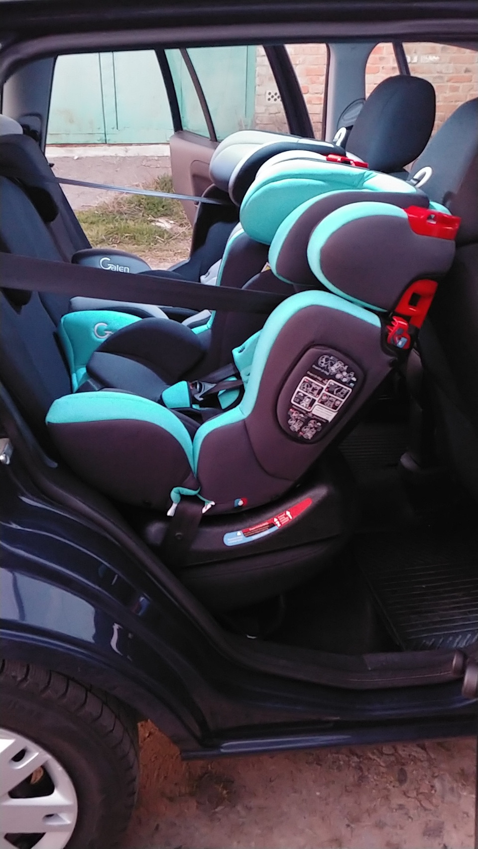 Автокрісло Caretero Galen за 100$ - огляд універсального дитячого автокрісла! 4