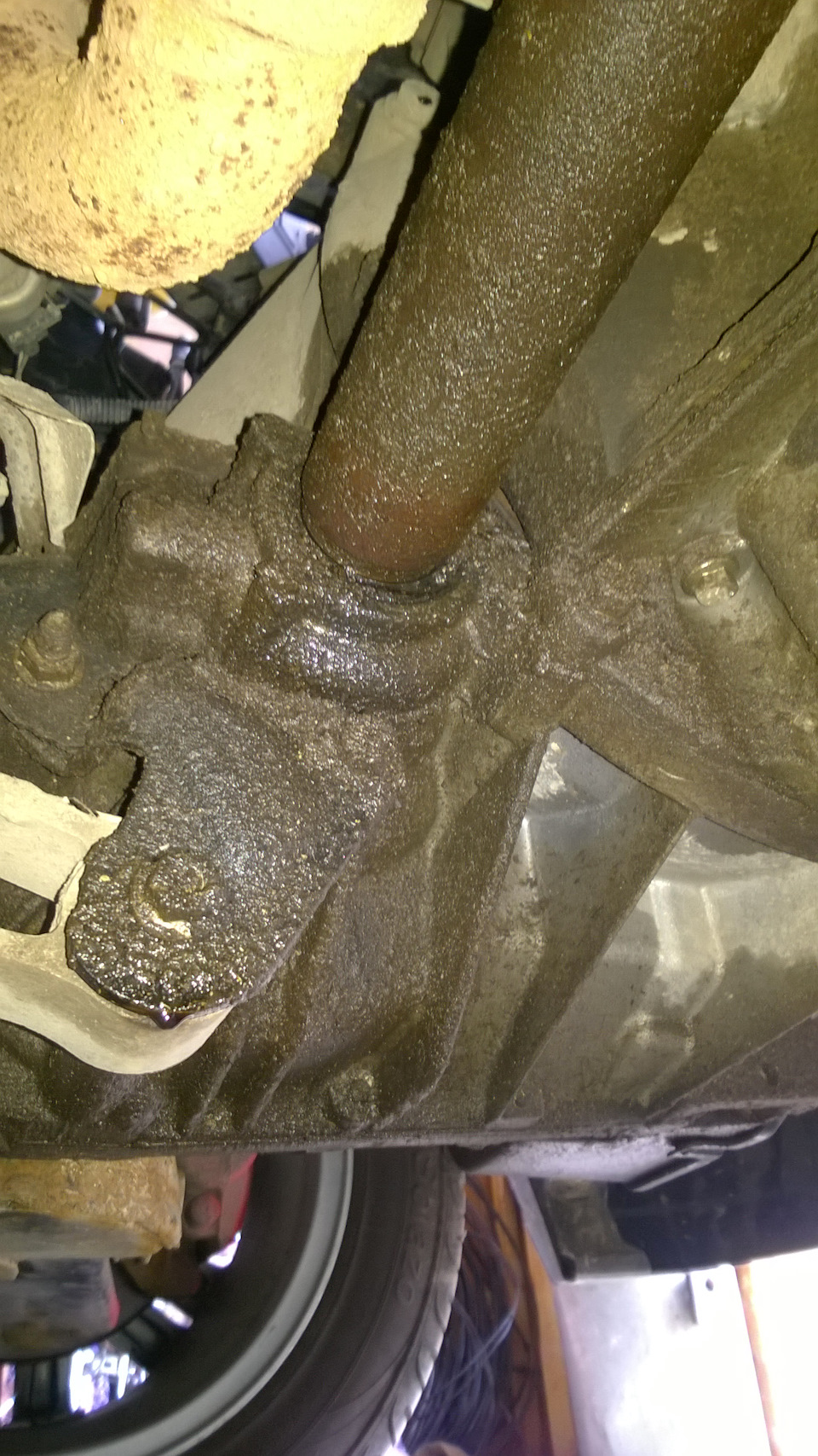 Очищення та фарбування захисту картера (підфарбування зимових дисків) 5