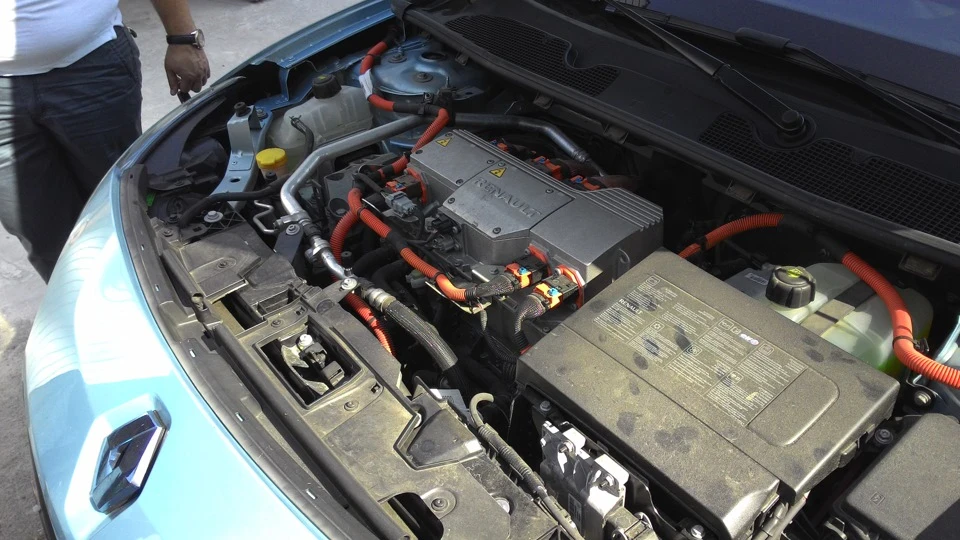 Під капотом у Renault Fluence ZE