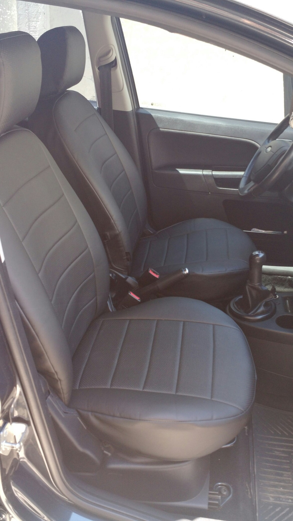 Чохли з екошкіри для Ford Fusion 1