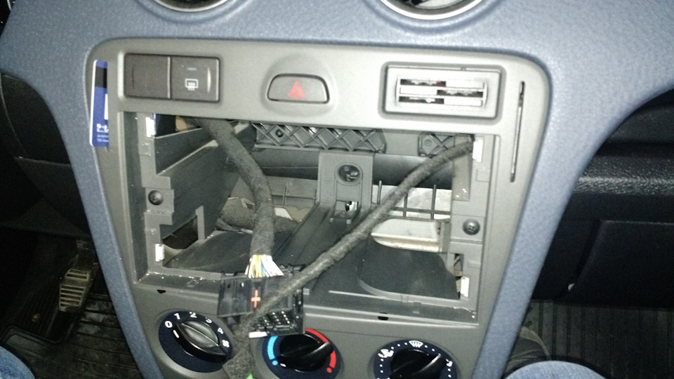 Заміна магнітоли Sony 6000 cd з mp3 2