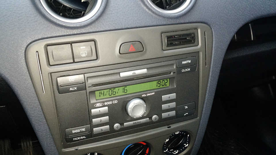 Заміна магнітоли Sony 6000 cd з mp3 1