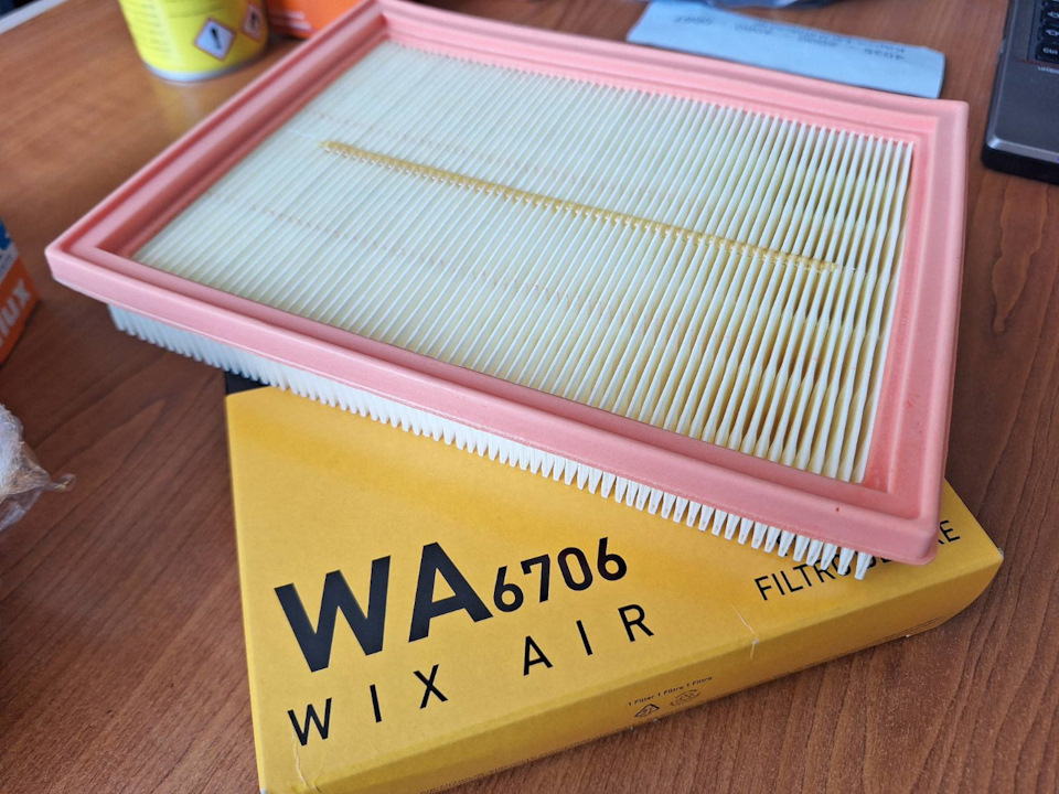 Підготовка до ТО. Повітряний фільтр Форд Фьюжен 1,4 WIX WA6706 1