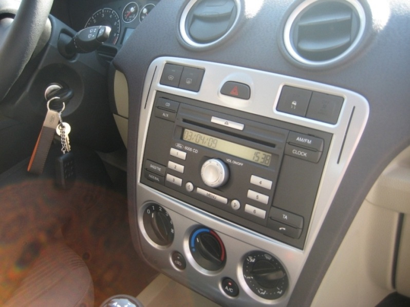 Встановлення рідного Sony MP3 на Fusion + Ford USB Music Box 1
