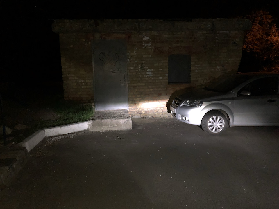 Заміна ламп головного світла на діоди 2