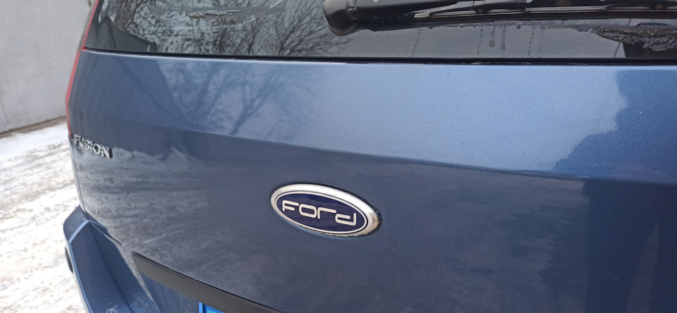 Новий погляд на емблему Ford 2