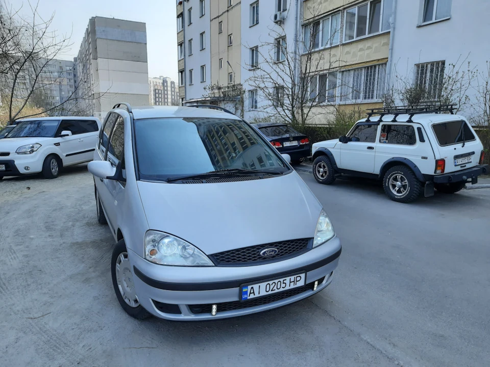 Малишка продана