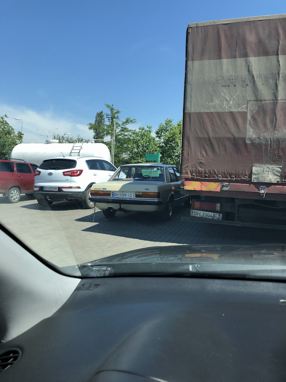 Ford Granada продано 1