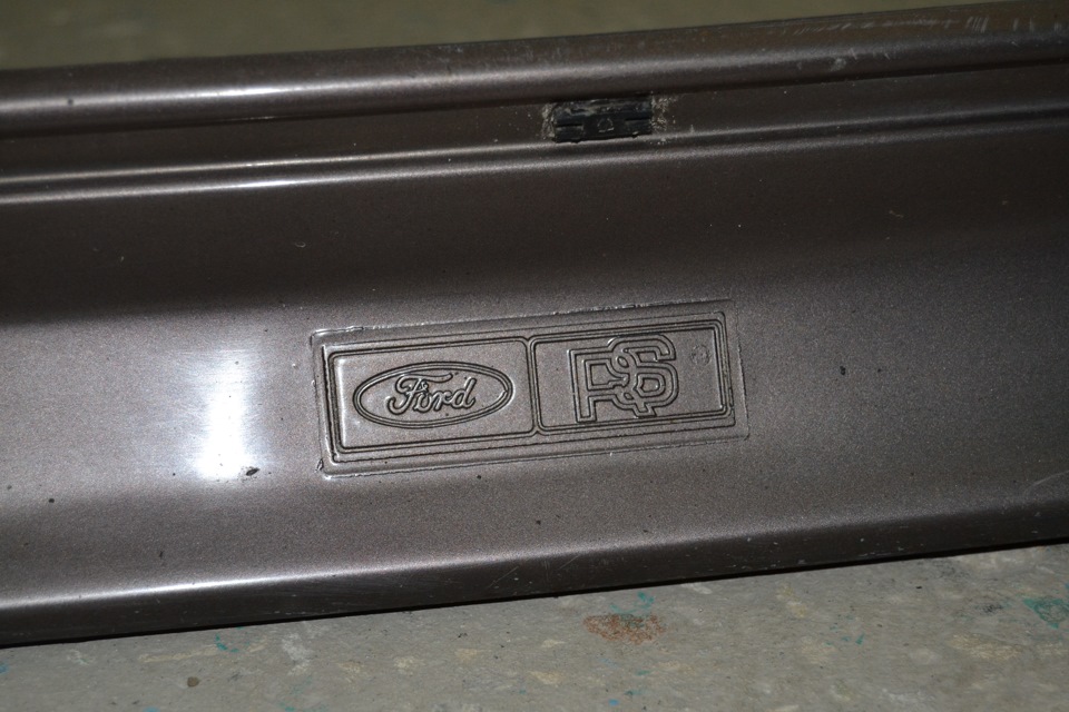 Продам пороги RS Sierra 1