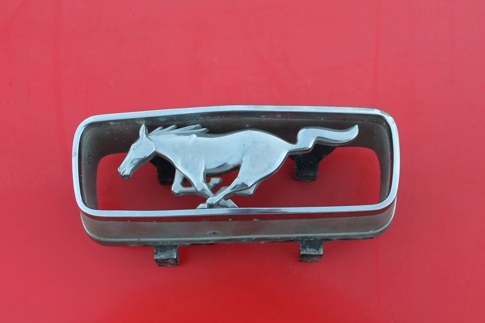 Емблема 1967 FORD MUSTANG 2