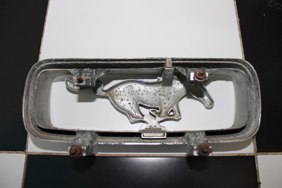 емблема FORD MUSTANG 1967' продовження 4