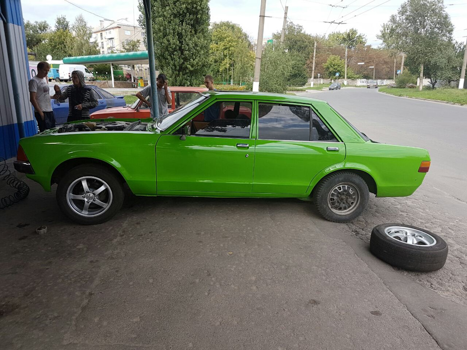 Складання салону, встановлення дверей, стекол 2