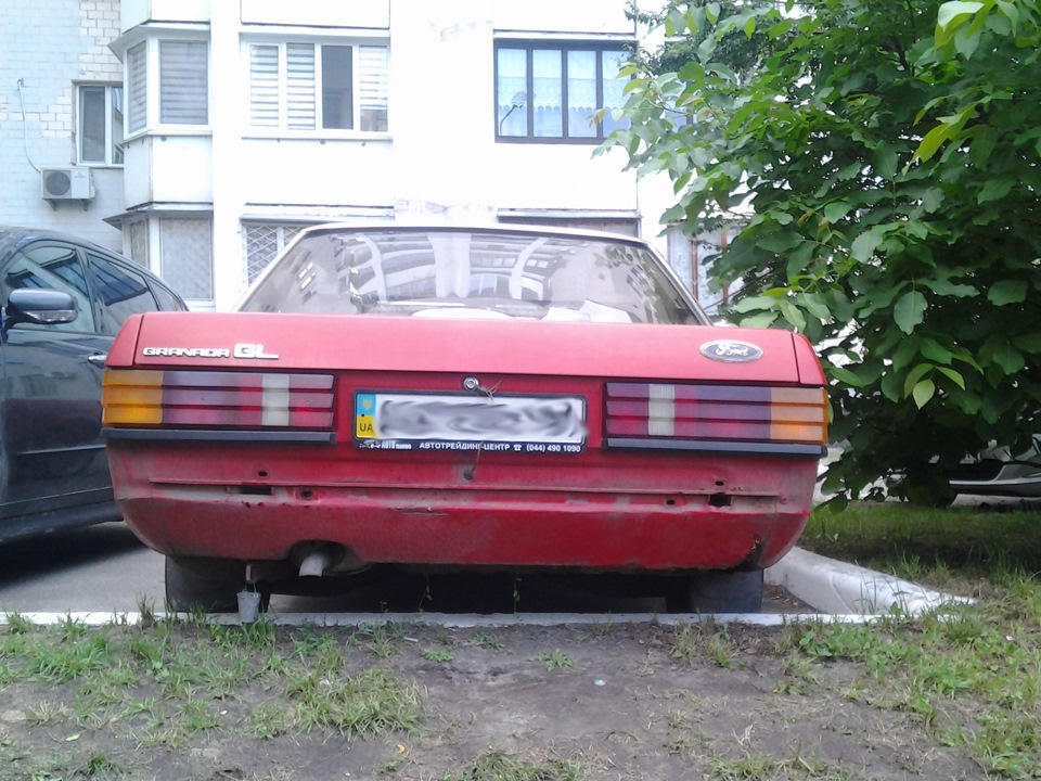 Задний бампер 1