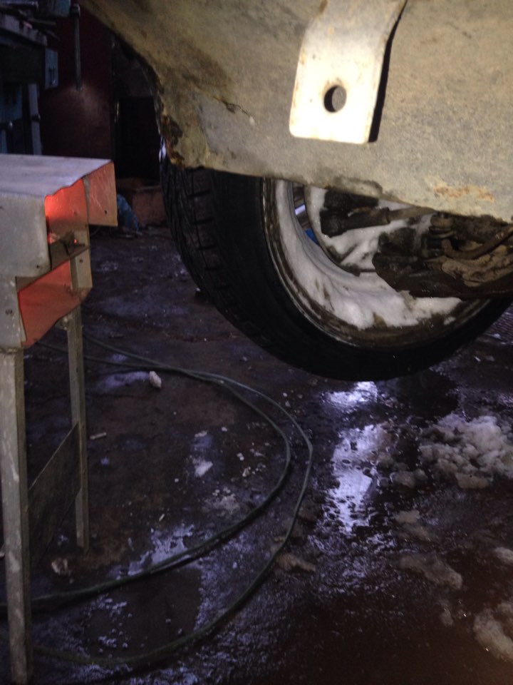 -15 и прокол колеса на снегу 2