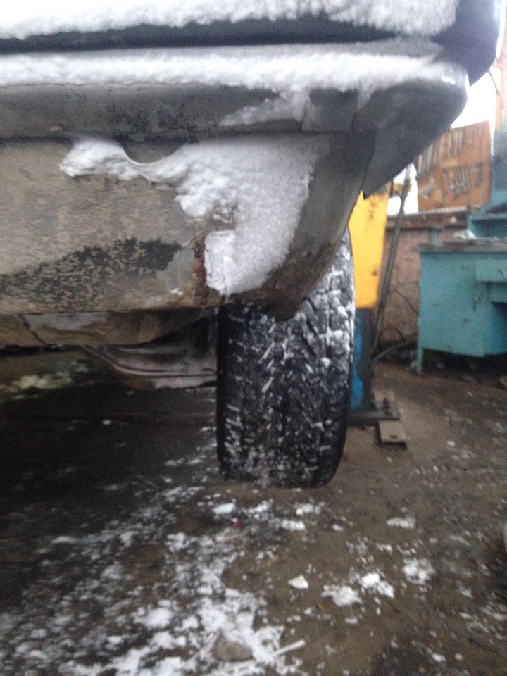 -15 и прокол колеса на снегу 3