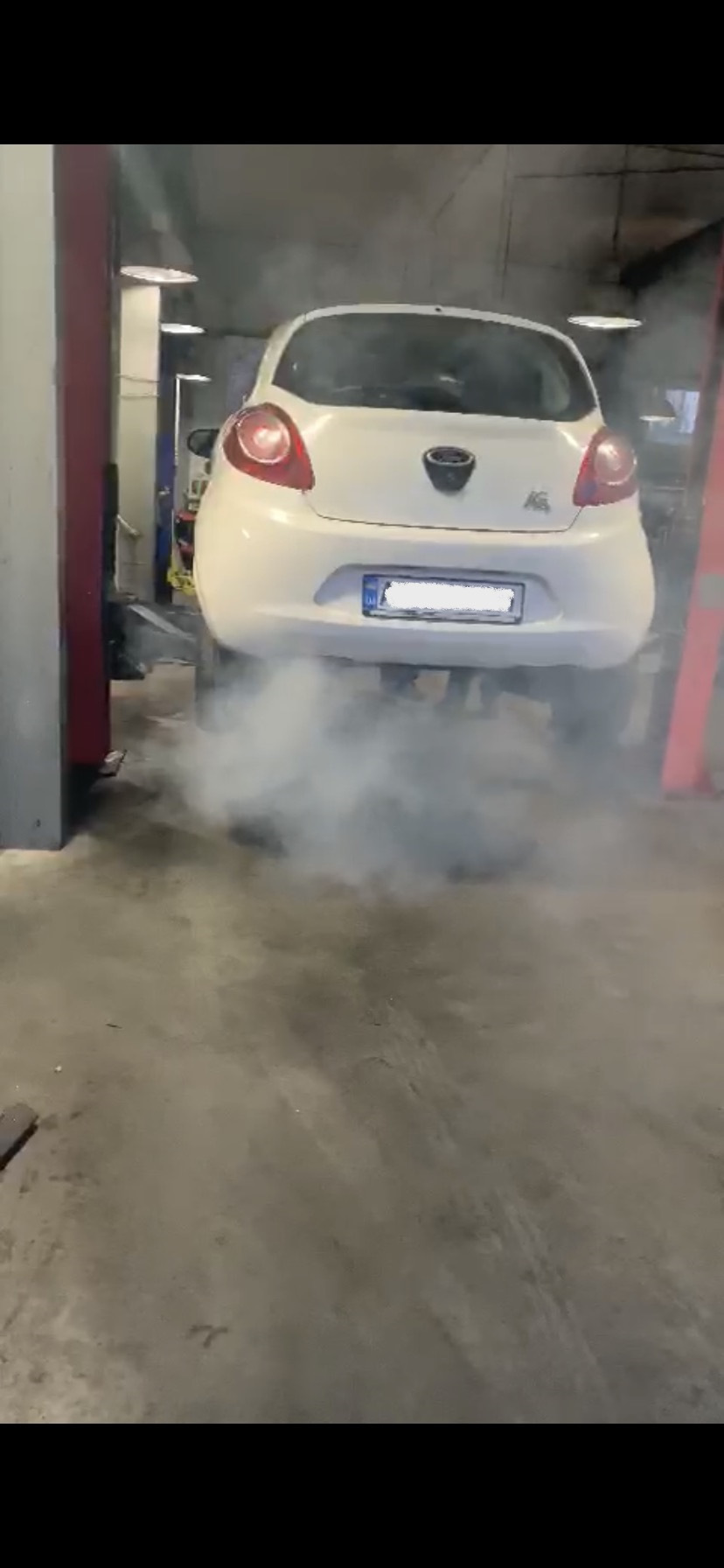 Приїхав зі стуком, поїхав із двигуном в аварійному режимі. 1