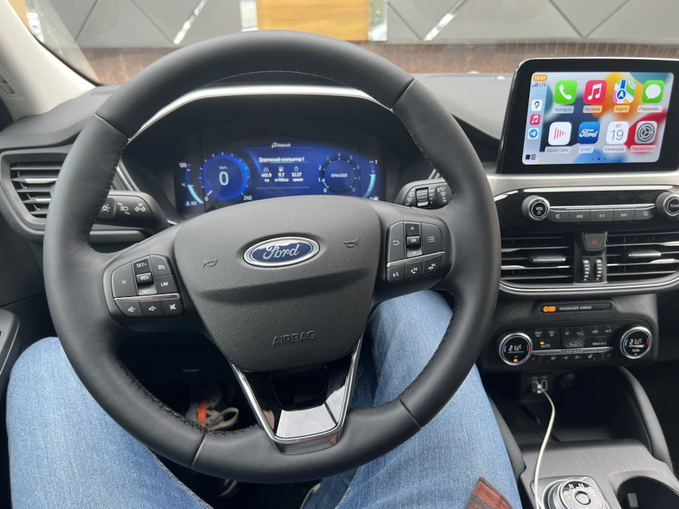 Чому я вибрав Kuga Titanium X