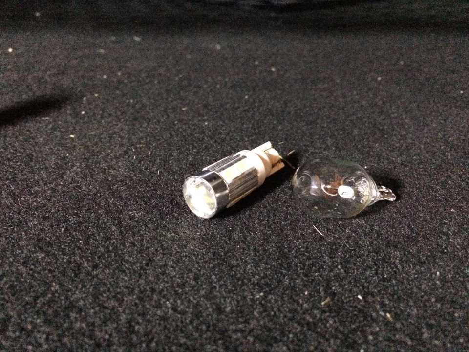 Led лампочка в R 5