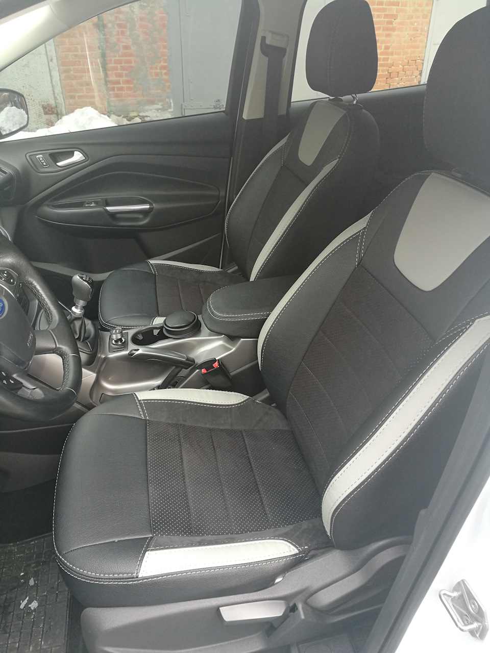 Авточохли на Ford Kuga (еко шкіра + алькантара) 3