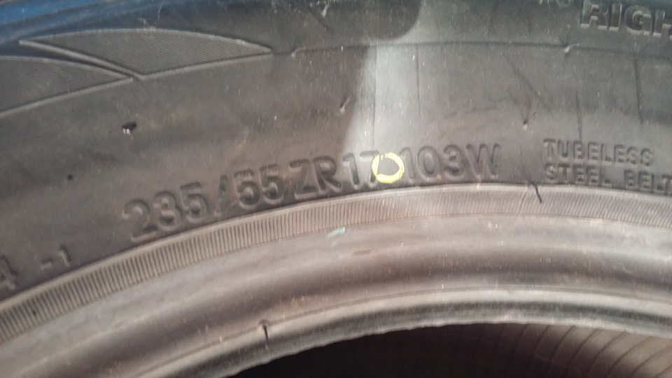 Toyo proxes 4 235/55/17zr 103 W 4