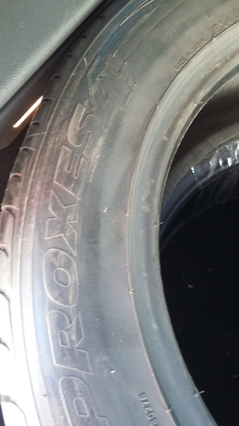 Toyo proxes 4 235/55/17zr 103 W 3