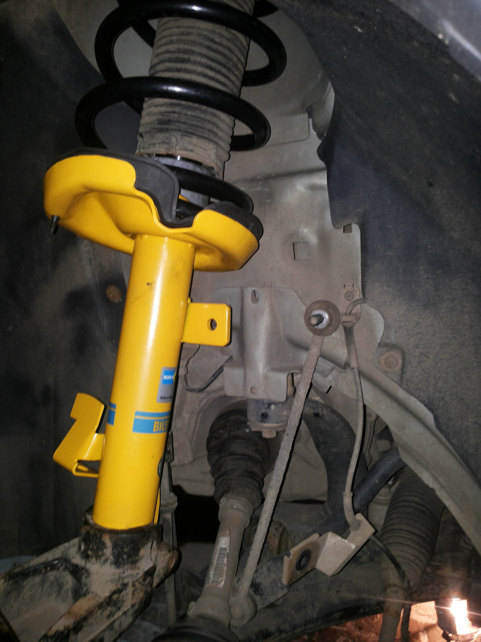 Bilstein B6 встановлено. 5
