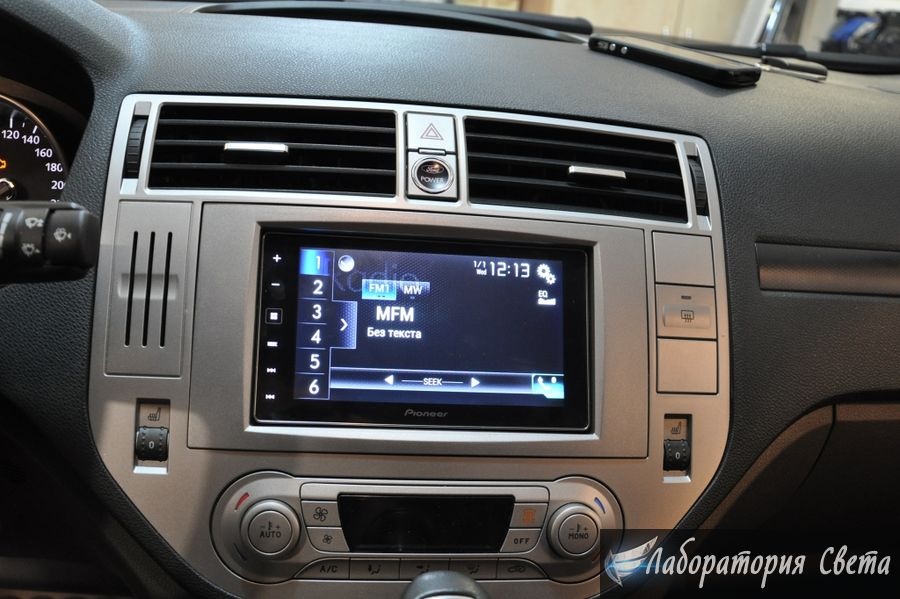 Заміна Sony на Pioneer SPH-DA120 3