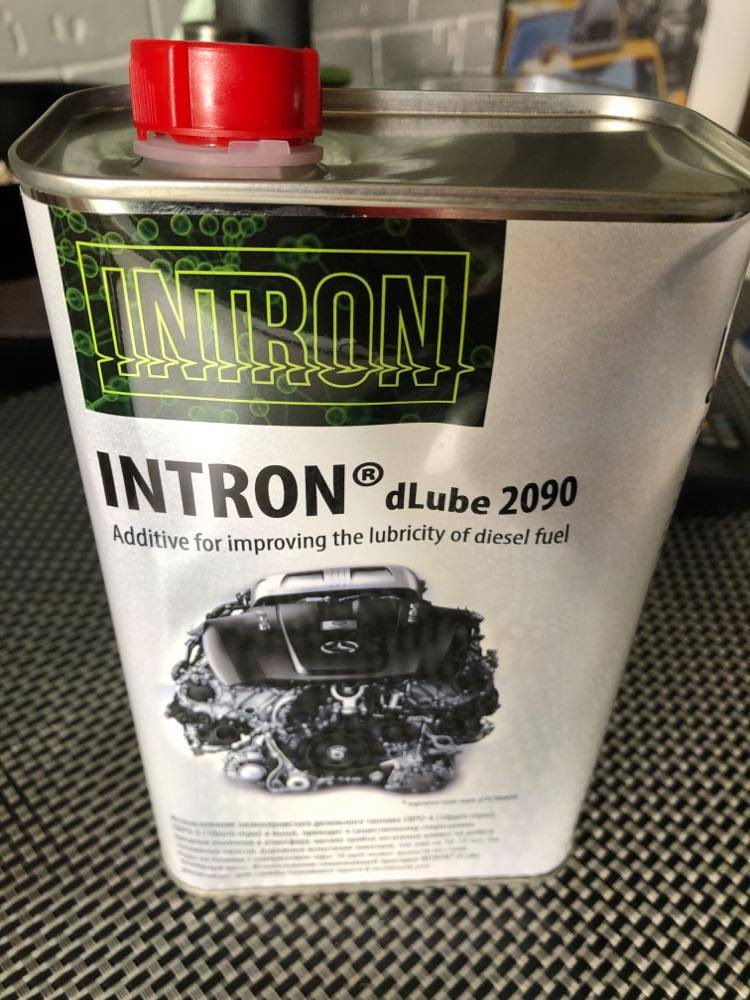 Присадка, що змащує Intron dLube. 1