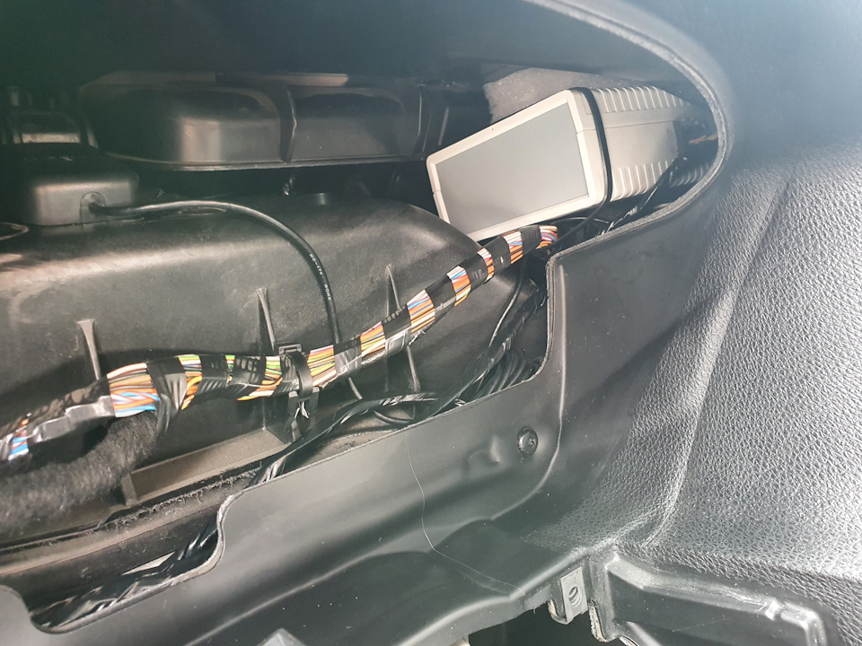 Додаткові прилади від Ford Focus ST на Ford Kuga 1 3