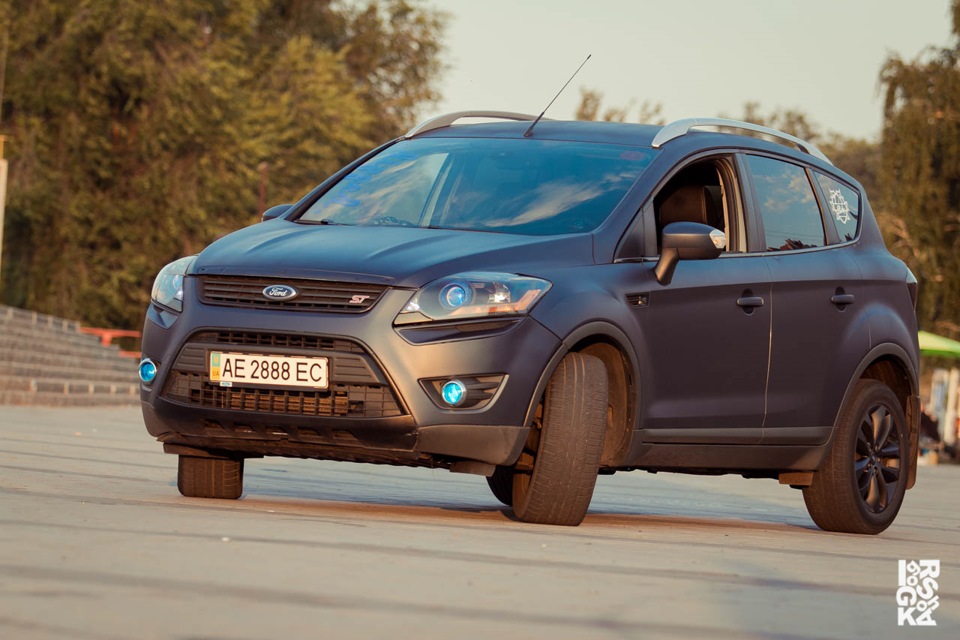 Ford Kuga (Plasti Dip. Nebula Blue Colour) Photo by Goshka (Geometria.ru). 3