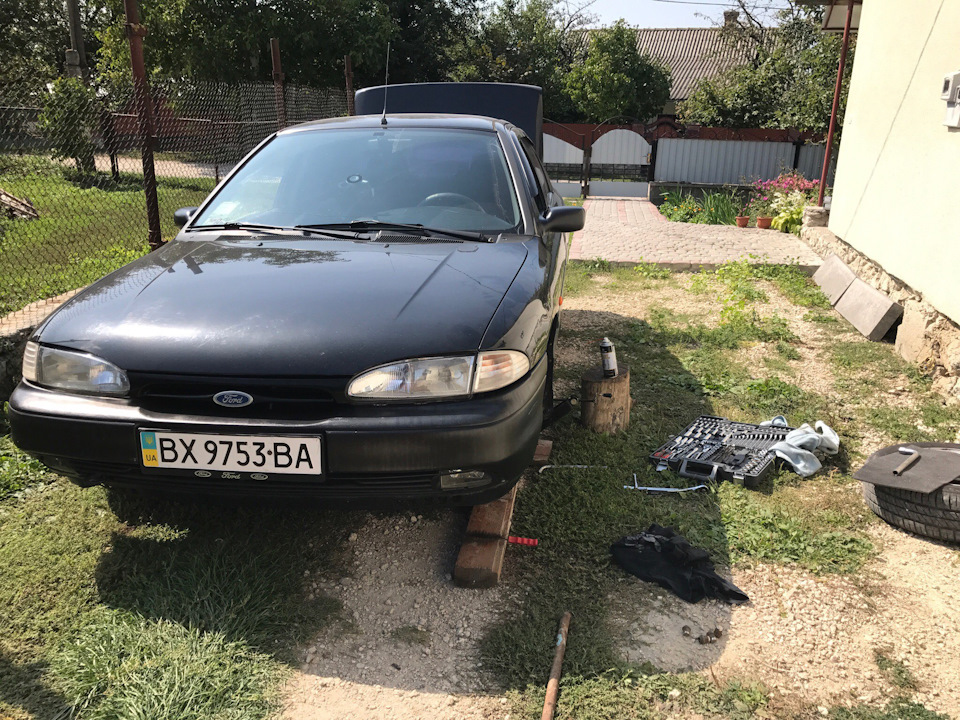 Заміна стійок переднього стабілізатора 1