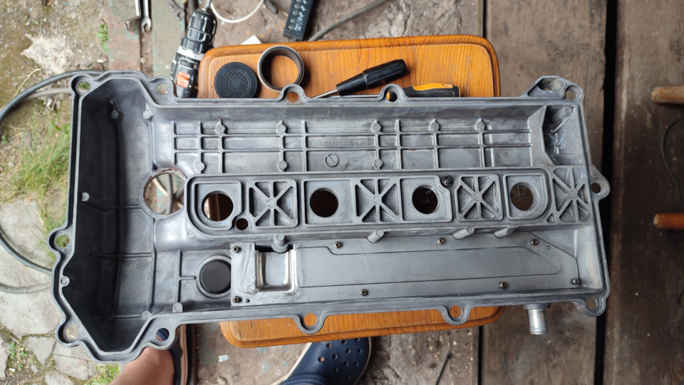 Алюмінієва кришка клапанів. 5