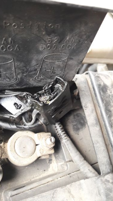 Пожежа в моторному відсіку 2