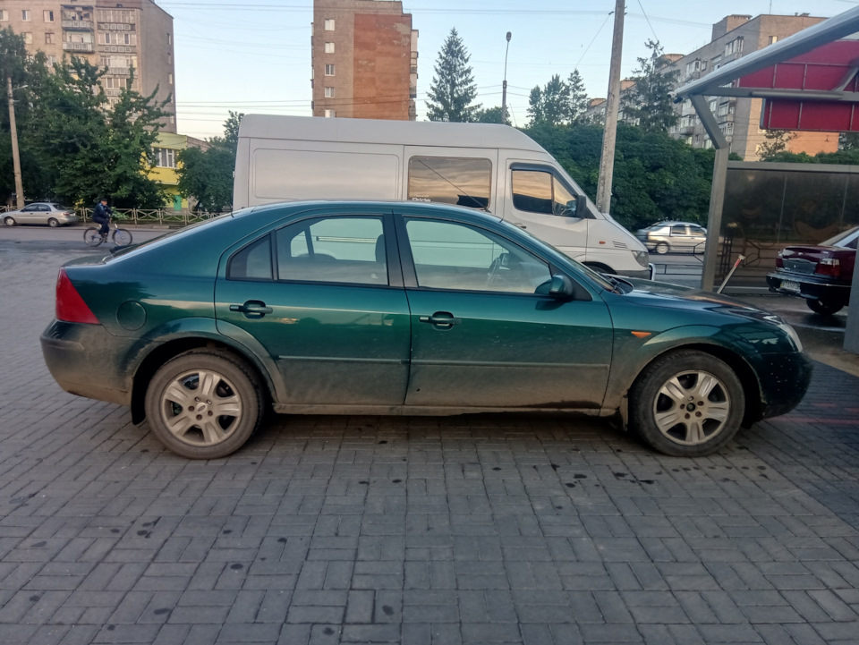 Перед опущений чи зад задрат? 1